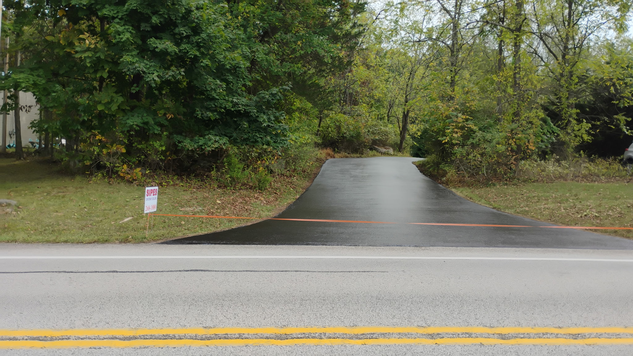 Parking lot sealing services for commercial properties